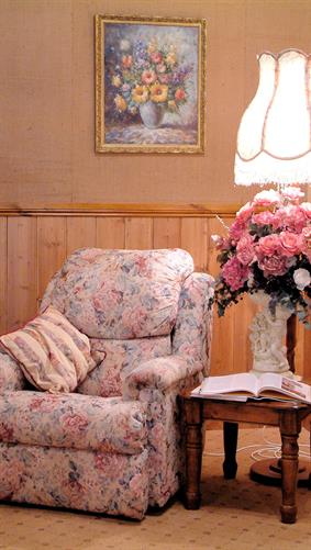 Comfort Chair, VIC. 